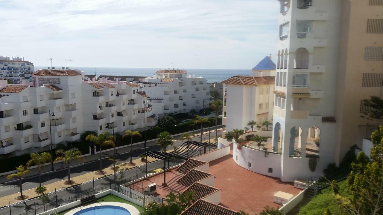 Puerto Deportivo Estepona Esterno foto