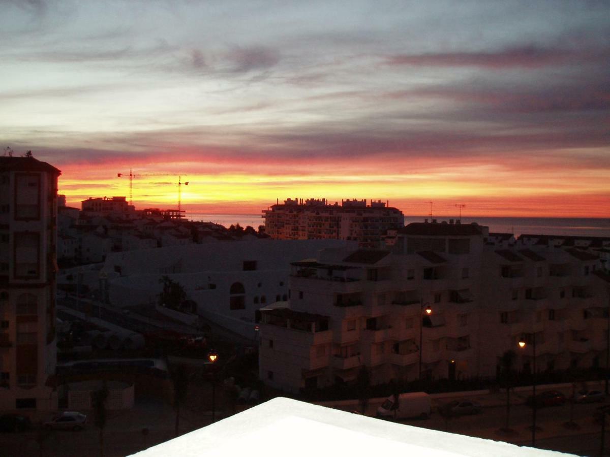 Puerto Deportivo Estepona Esterno foto