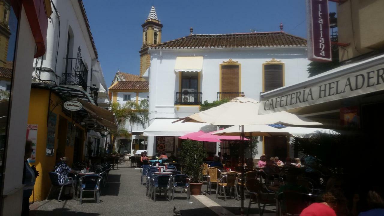 Puerto Deportivo Estepona Esterno foto