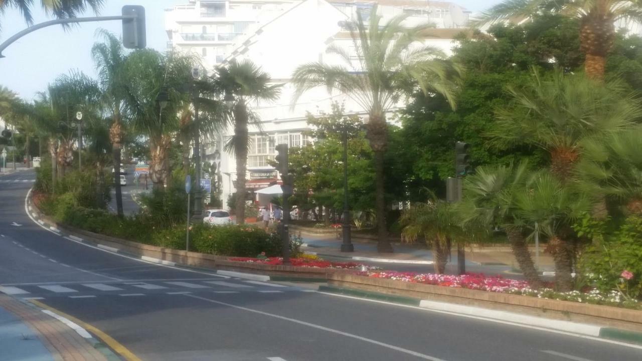 Puerto Deportivo Estepona Esterno foto