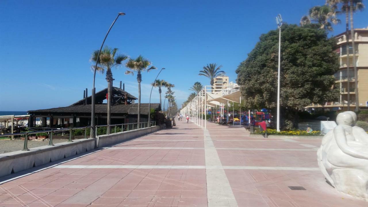 Puerto Deportivo Estepona Esterno foto