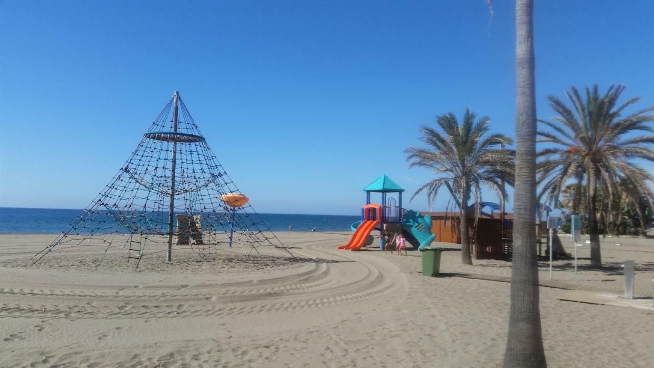 Puerto Deportivo Estepona Esterno foto